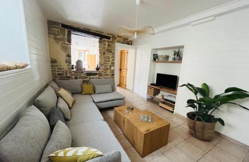 Frontenay House | La Maison Cosy