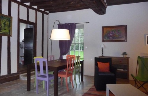 Saint-Germain-du-Corbeis Bed & Breakfast | La Maison d'à Côté