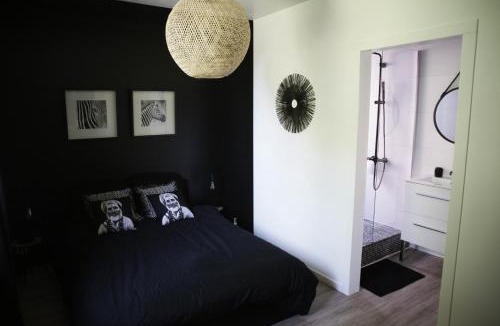 Salon House | La maison d à côté