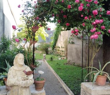 Neufchateau Bed & Breakfast | La Maison d'Adèle