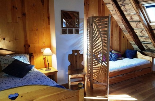 Vielle-Aure Bed & Breakfast | La Maison d'Aimée, between village and resort. Comfort and authenticity.