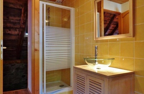 Vielle-Aure Bed & Breakfast | La Maison d'Aimée, between village and resort. Comfort and authenticity.