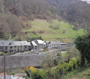 Saint-Lary House | La Maison d'Anna