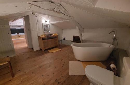Lacour Apartment | La Maison d'ART