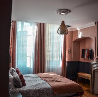 Mont-de-Marsan Bed & Breakfast | La Maison d'Augustin