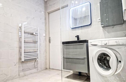 Chalon-sur-Saone House | La Maison d'aurore