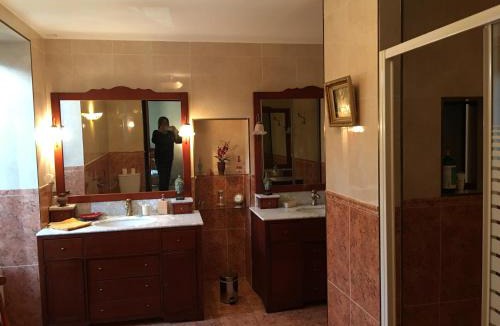 Sainte-Marie-dʼAlloix Bed & Breakfast | La Maison d'Euterpe