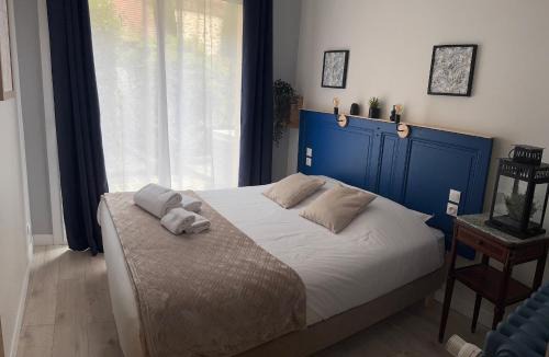 Chaumes-en-Brie House | La Maison d'Emilie - Chambres d'hôtes