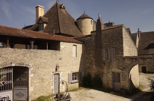 Puligny-Montrachet House | La Maison du Gardien
