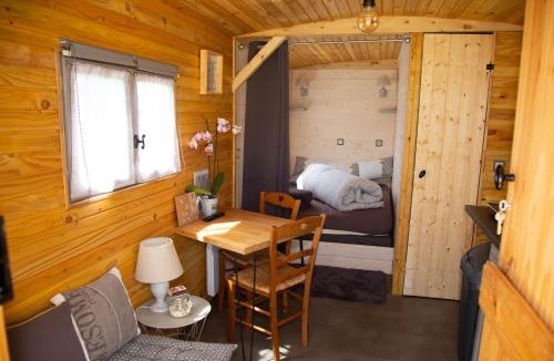 Saint-Ouen-sous-Bailly House | La Maison du Bonheur Roulotte