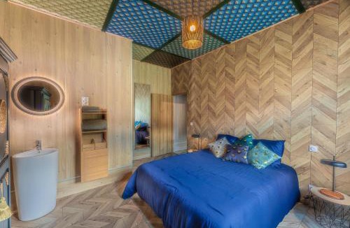 Villaines-les-Rochers Apartment | La Maison du Bois Brûlé 3 - Avec piscine partagée