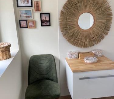 Villaines-les-Rochers Apartment | La maison du bois brulée 5