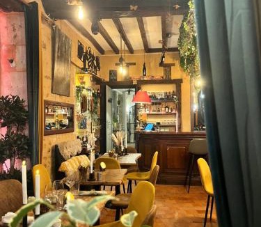 La Perriere House | La Maison d'Horbé