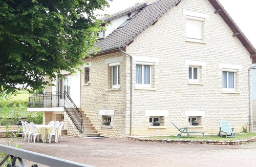 Donzy House | La Maison de Blanc Gateau