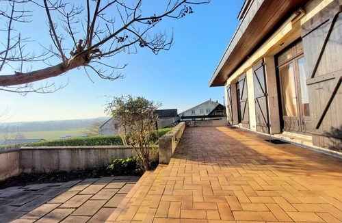Montreuil-Bellay House | La Maison de César - A large family home!