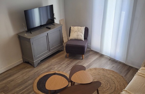 Thuir House | La Maison De Camille