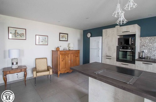 Usson House | La Maison de Chapelle