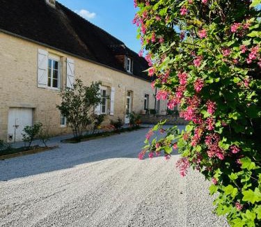 Sevigny House | La Maison de Charme - Calme - Grand jardin - Jeux