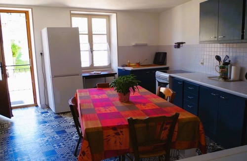 Lugny House | La Maison de Claudette