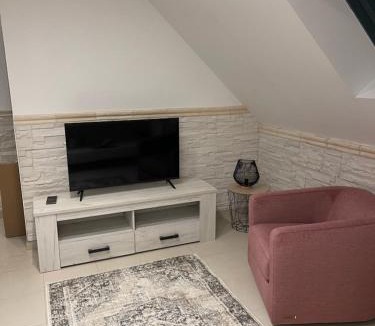 Blois House | La Maison de Cristina Michael