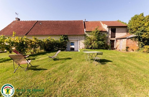 Vauchamps House | La Maison de Fabrice