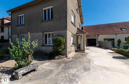 Vauchamps House | La Maison de Fabrice