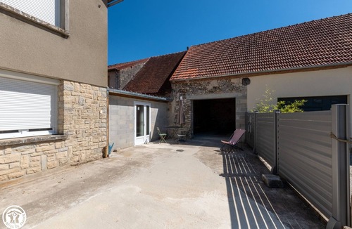 Vauchamps House | La Maison de Fabrice