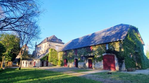 Padirac Villa | La Maison de Famille