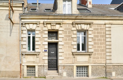Waldeck-Sully House | La Maison de Famille - Superbe maison de maître