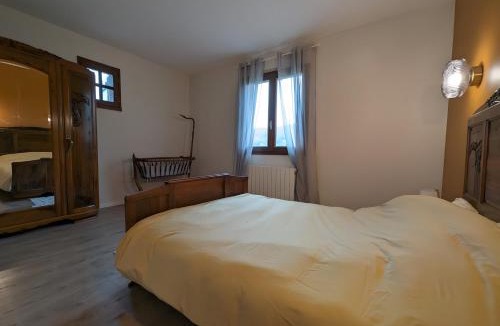 Clairvaux-d'Aveyron House | La Maison De La Prade