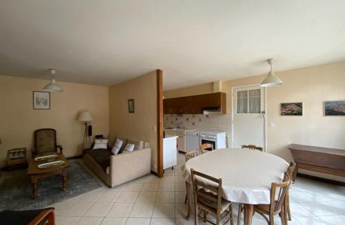 Flavigny-sur-Ozerain House | La Maison de Claire