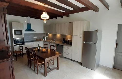 Saint-Pierre-de-Bat House | La maison de Maitre Meunier