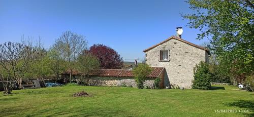 Verteuil-sur-Charente House | La maison de Marie