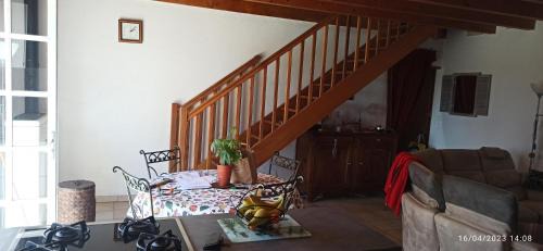 Verteuil-sur-Charente House | La maison de Marie