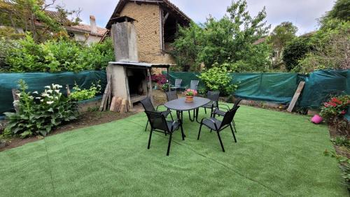 LIsle-en-Dodon Apartment | La Maison de Gaëtan