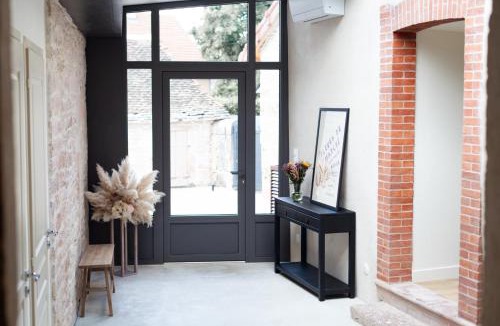 Givry House | La Maison de Givry