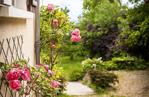 Jouy-le-Moutier House | La Maison de Jouy (quiet, country setting 30 minutes from Paris)