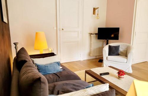 Richebourg - Saint-Clement House | La maison de Jade