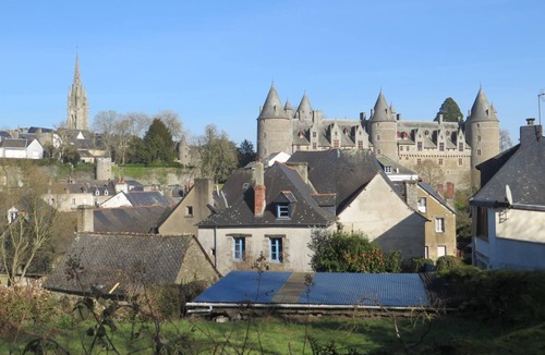 Saint-Barnabe House | La Maison de Jeanne - Saint Barnabe
