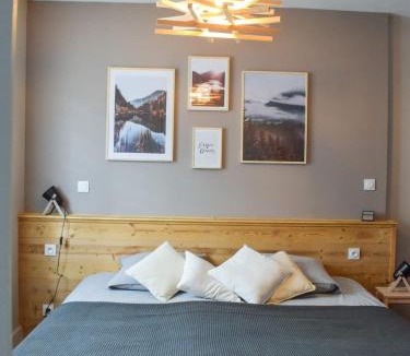 Capvern Apartment | La Maison de Jeanne