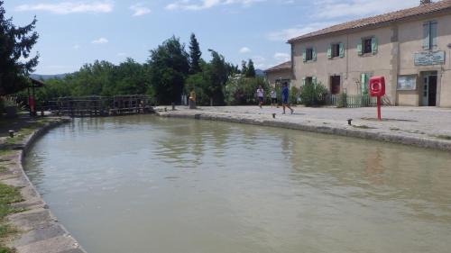 Trebes Bed & Breakfast | La maison de l'écluse