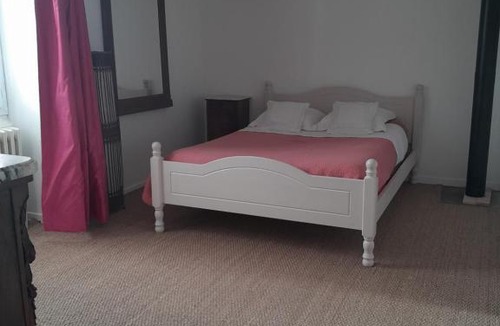 Parigne-lʼEveque Bed & Breakfast | la maison de l'Harmadas