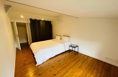 Brizambourg House | La Maison de la Brousse