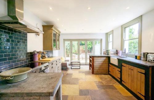 Worthing House | La Maison De La Mer, Worthing