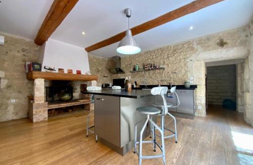 Mudaison House | La Maison de la Place - Charming house with swimming pool & exposed stone