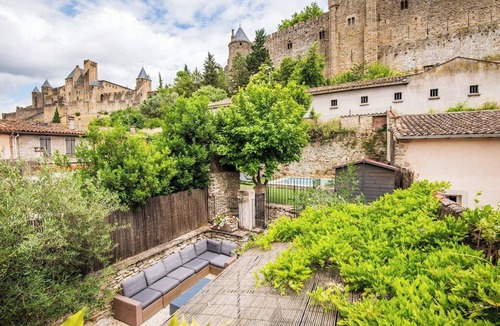 Carcassonne House | La Maison de La Tour Pinte