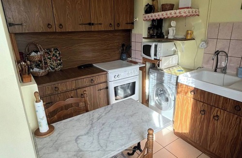 Prunet House | La maison de Lili - 10 minutes from Aurillac - 4 pers - garden