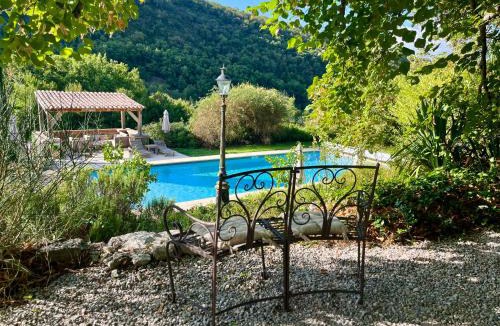 Montbrun-les-Bains Bed & Breakfast | La Maison de Marguerite