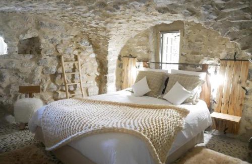 Montbrun-les-Bains Bed & Breakfast | La Maison de Marguerite