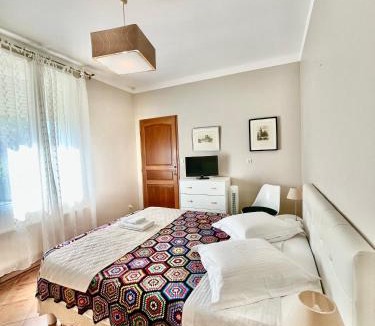 Folembray Bed & Breakfast | La Maison De Maria